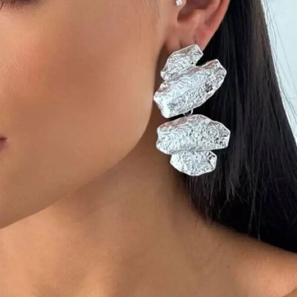 Geo dangle earrings M134